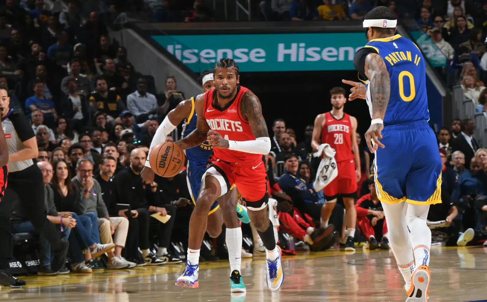 九游游戏Ming意外战胜快船，重要助攻引爆全场！(快船明星球迷)